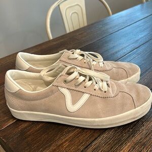 Vans Women's Sneakers in Tan and Cream